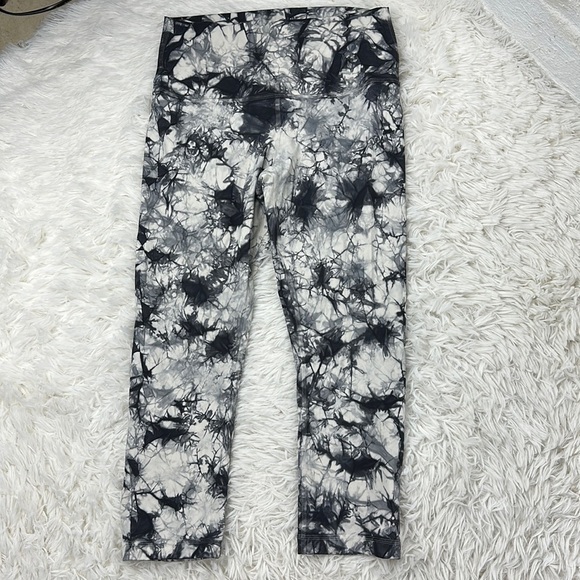 Lululemon Wunder Under Crop Hi-Rise Luxtreme Dual Shibori 21" Dual Shibori - Picture 1 of 6